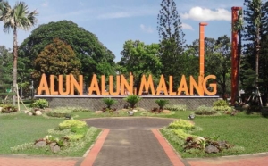 Alun Alun Merdeka Malang